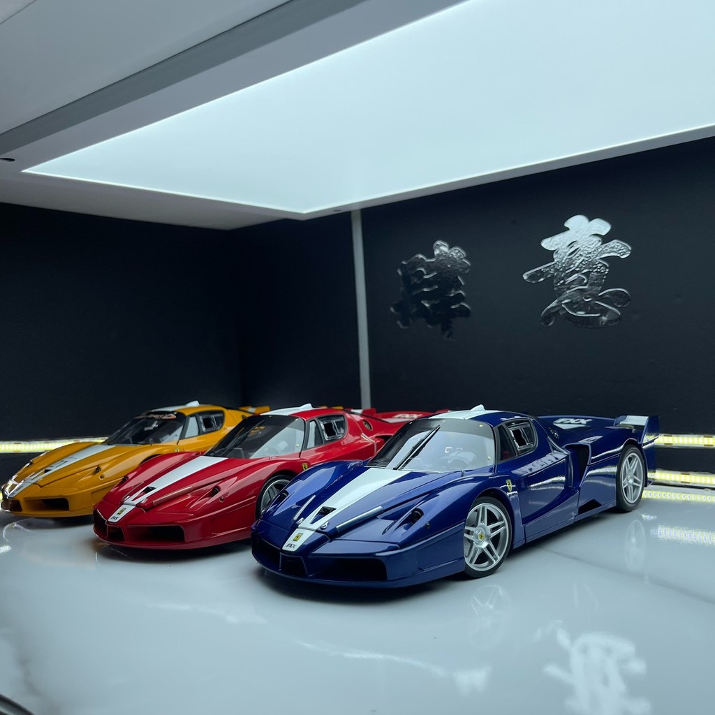 Hot Wheels Hot Wheels Hot Wheels 1: 18 Ferrari FXXsyw