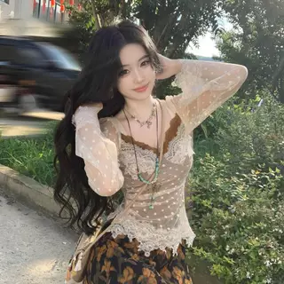 SultrySia วินเทจ เสื้อแขนยาว ลายลูกไม้สไตล์สาวเกาหลี เสริมฟองน้ำน่ารักๆ ใส่สวย "FY33039"
