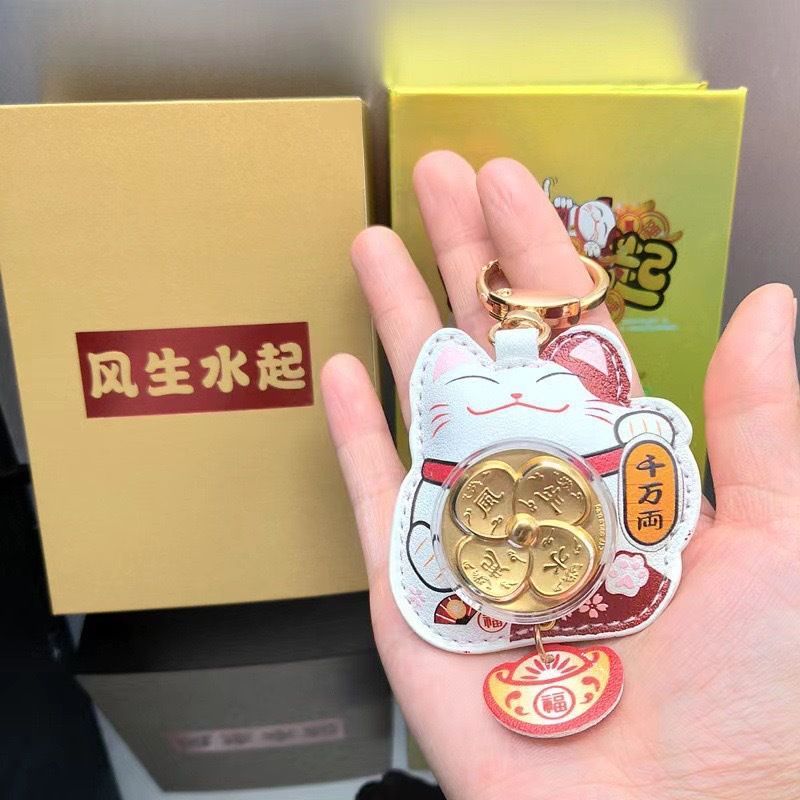 สินค้าใหม่พร้อมสต็อก Zhoujia 999 Lucky Cat พวงกุญแจ Fengshengshui Rises Great Lucky Lucky Cat กระเป๋