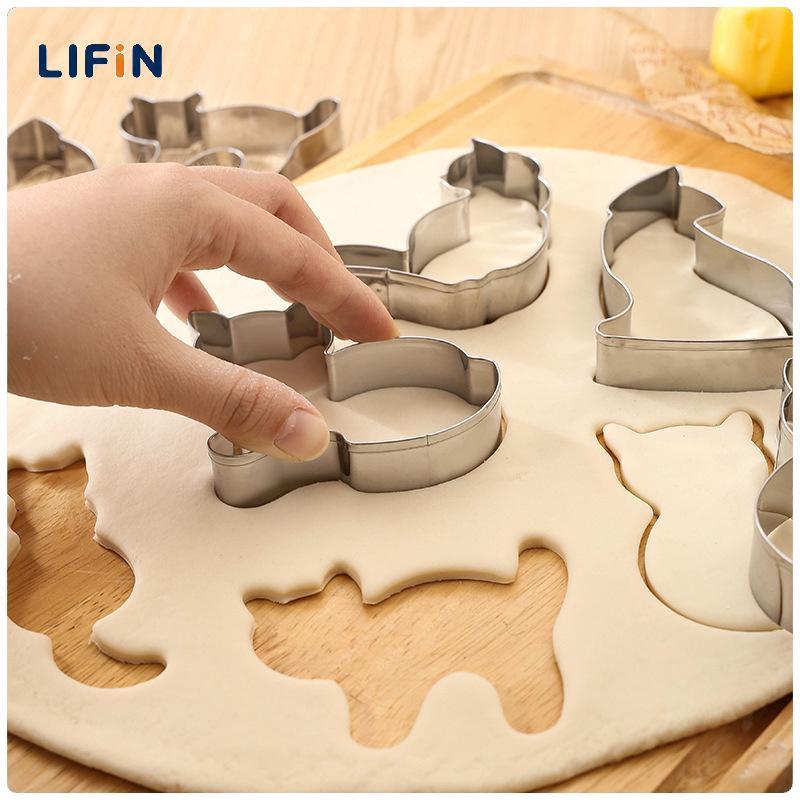 Lifin Mart ที่ตัดคุกกี้รูปแมวลูกแมว9ชิ้นแม่พิมพ์ทำขนมบิสกิตเครื่องมืออบอุปกรณ์ในครัวของขวัญสำหรับปาร์ตี้ที่บ้าน