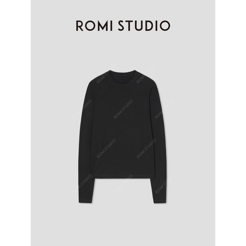 R ROMI STUDIO หลวมสบาย Slim-Fit ยืดหยุ่นสูงเป็นมิตรกับผิวสบายๆกีฬาเสื้อยืดแขนยาว RW24AS4075