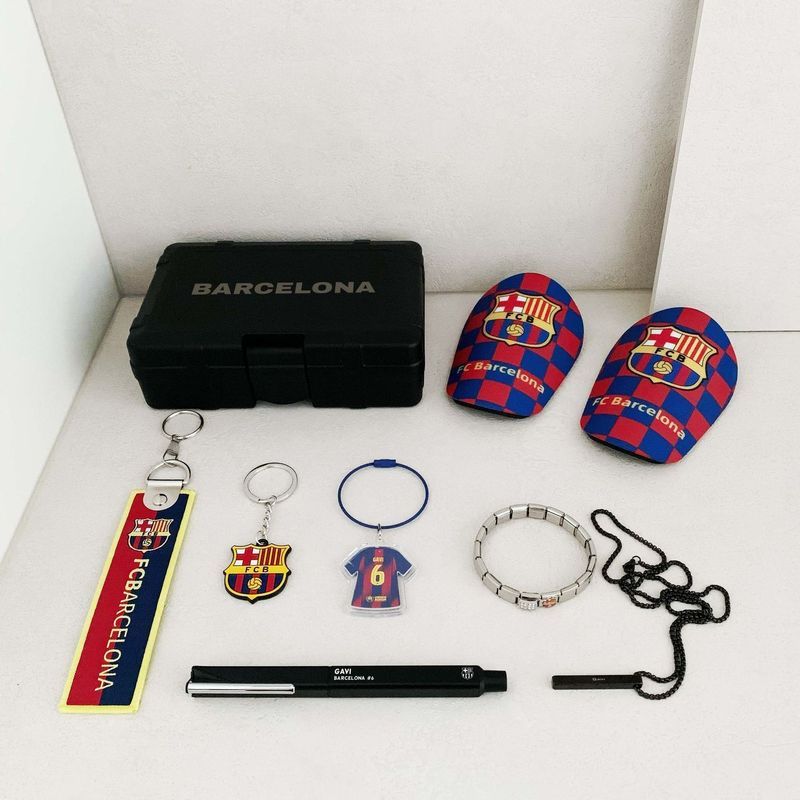 Basa Fan Gift Box สินค้าฟุตบอล ของขวัญวันเกิด Plus Vipedri Little Roya Mar