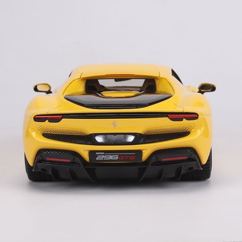 B Ferrari 1: 18-296GTB รถสปอร์ต รถจําลองของเล่นคอลเลกชันของขวัญเด็ก