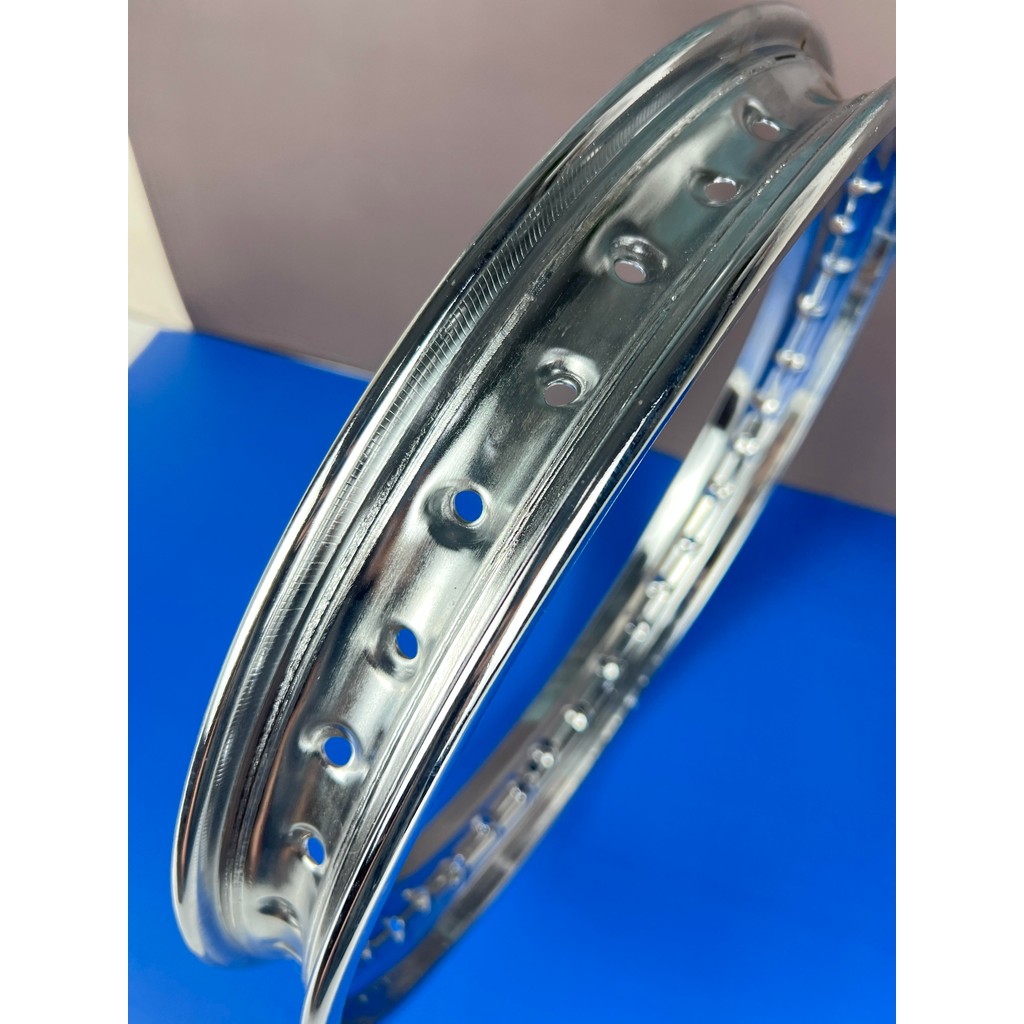 วงล้อSR ขอบ 17ชุบโครเมี่ยมเงา มีให้เลือก 3ขนาด  1.20-17, 1.40 -17, 1.60-17 แข็งแรง /รับประกันสินค้า