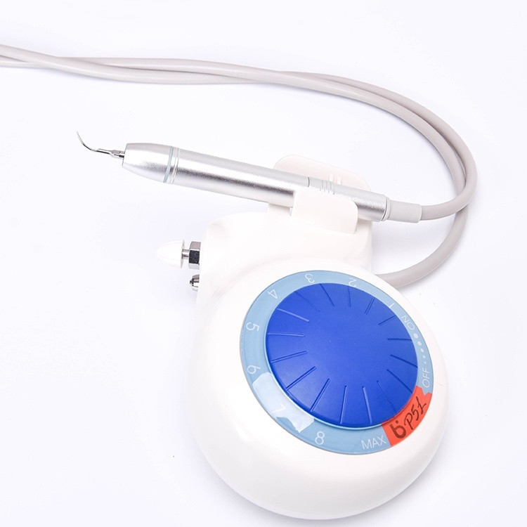 ทันตกรรม Ultrasonic Scaler P5L พร้อมที่จับโลหะ LED เครื่องทําความสะอาดฟันที่บ้าน เครื่องมือทําความสะ
