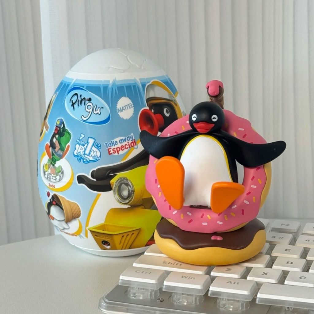 Pu Guin Little Guin Series ไข่ลึกลับเดสก์ท็อปตกแต่งตุ๊กตาเพนกวินของเล่นอินเทรนด์ที่สร้างสรรค์ zy2510