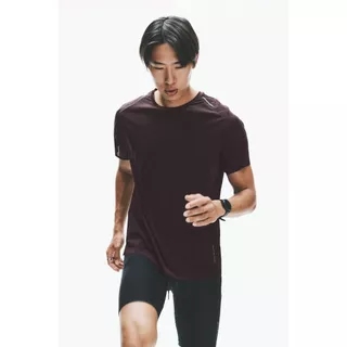 H&M(เอชแอนด์เอ็ม) เสื้อวิ่งน้ำหนักเบาระบายความร้อน ผู้ชาย 1323814_4