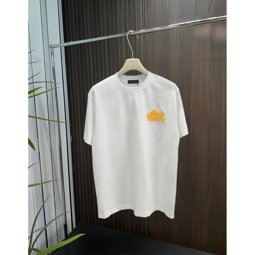 L * OUDIS VUIT#TON /L * V2026 Star Early Spring เสื้อยืดแขนสั้นสไตล์ใหม่ชายหญิงคู่สไตล์ผ้าฝ้าย 100% 