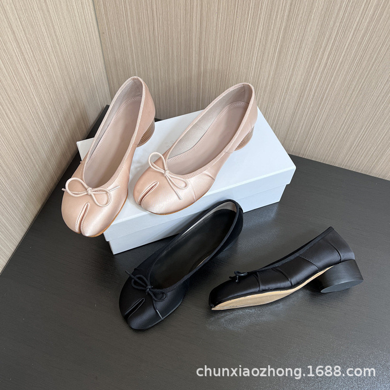 SRK1 MM-6 26Spring new mid-heel pleated silk ballet shoes for women, Margiela bow split-toe single s