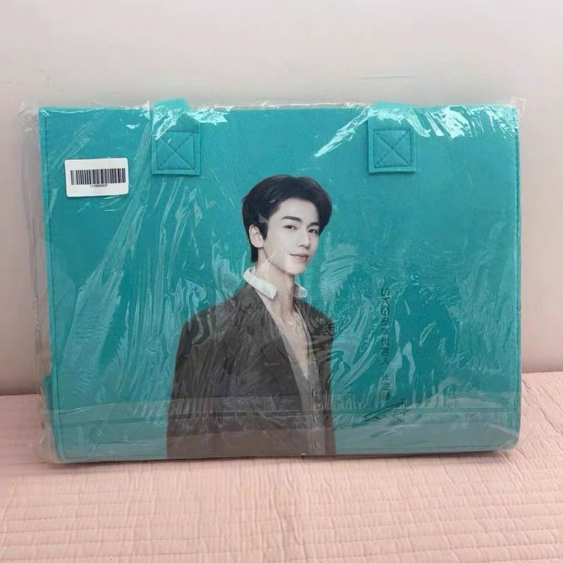 【พร้อมส่ง】belle x zhang linghe Zhang Linghe Zhang Linghe SKG Tote Bag Felt Bag สินค้าอย่างเป็นทางการ