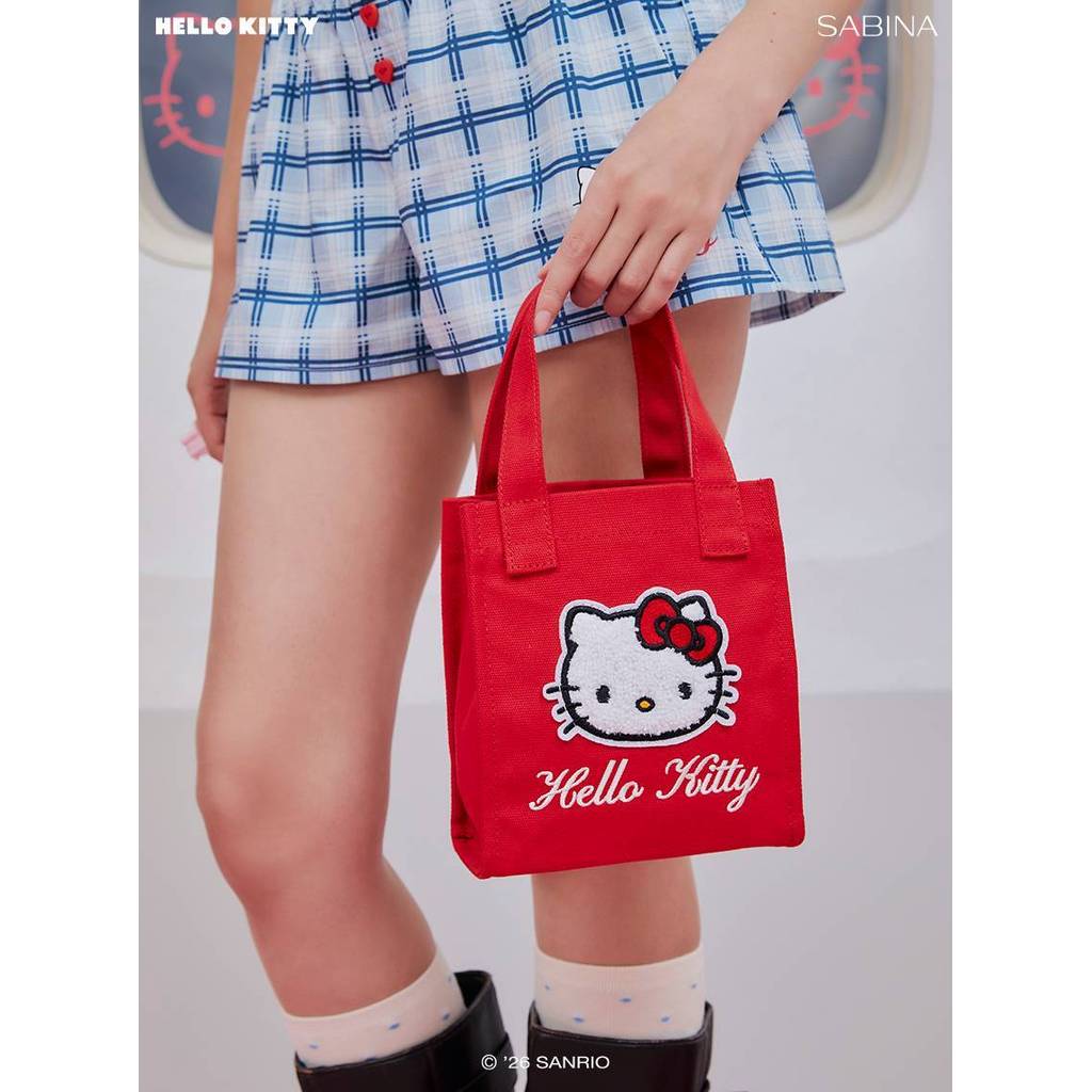 Sabina กระเป๋าผ้าแคนวาสใบเล็ก Hello Kitty รหัส SZL26004