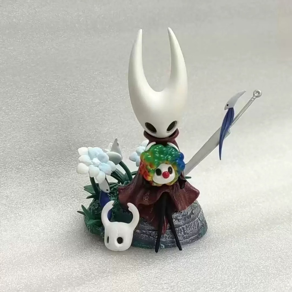 News Mine Hollow Knight นั่ง Posture Wasp หญิงสีฟ้าสีเขียวเส้นทางเกมอุปกรณ์ต่อพ่วงรูปเครื่องประดับกล