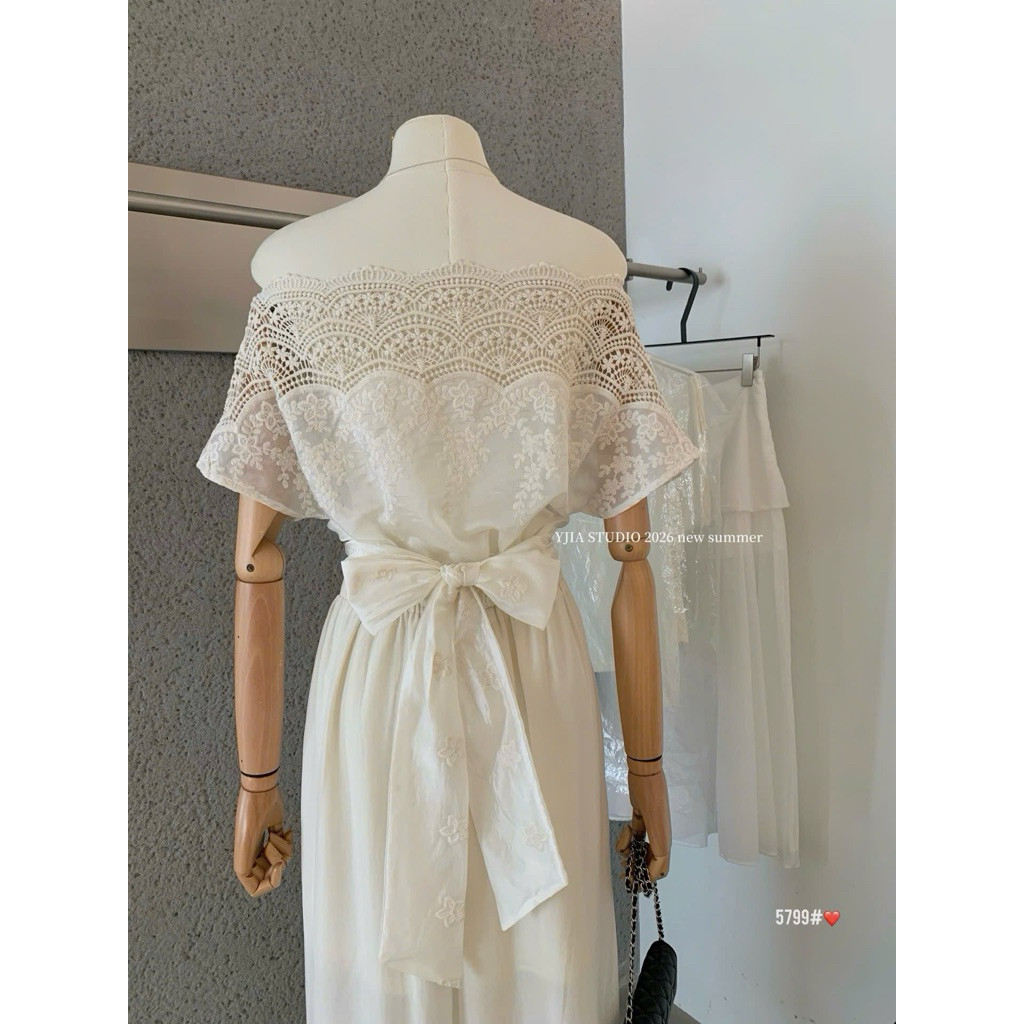 5799 LunaClassy Qccc HI9835F ชุดเสื้อและกางเกงเปิดไหล่