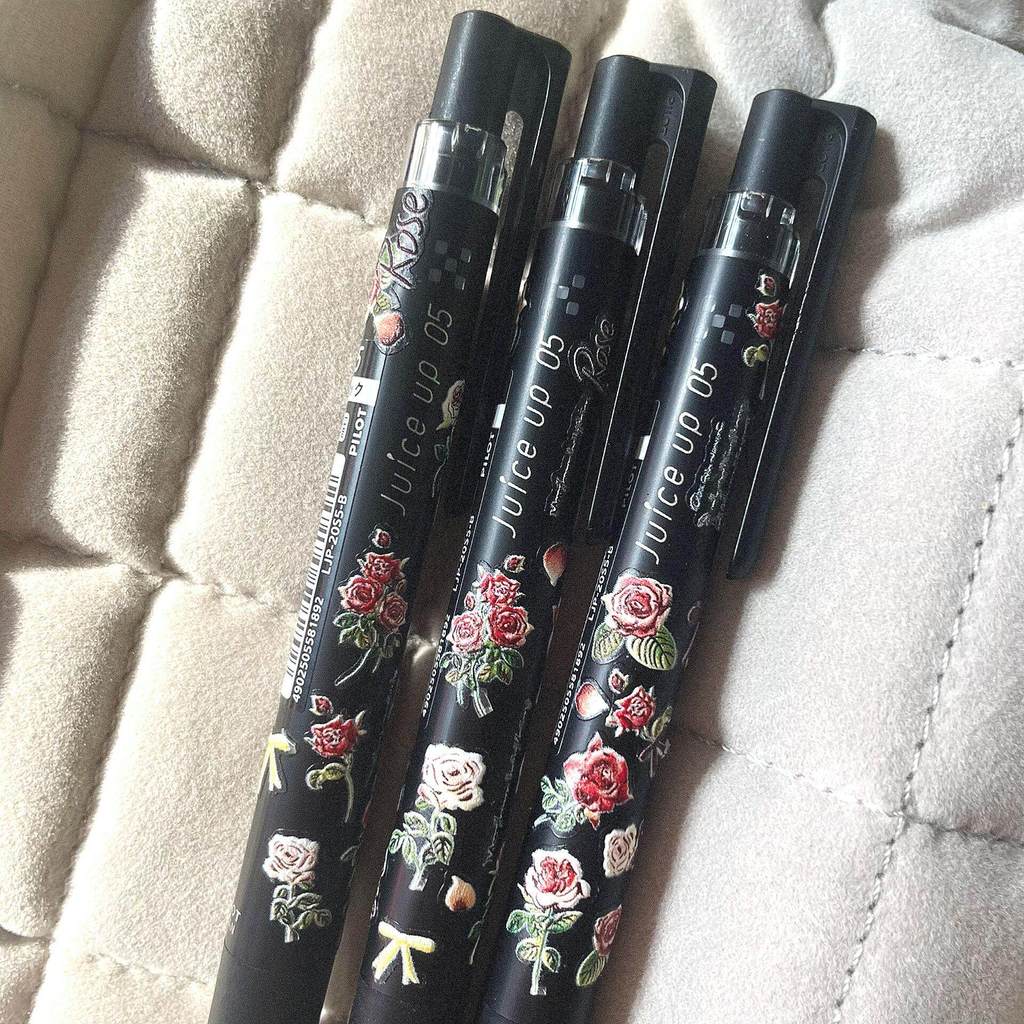 Japan PILOT PILOT Juice Up Juice Up Press Gel Pen Rose Appointment Student Use Exam Black Pen