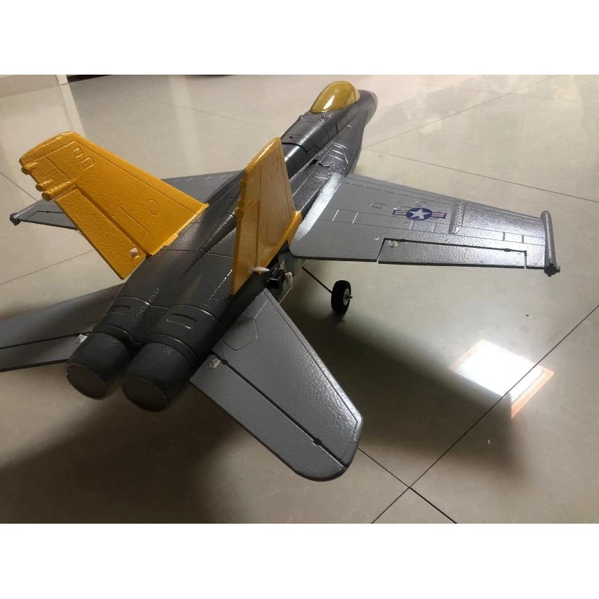 F18 วัสดุ EPO Single 70 Handao 138 Yuan KIT Package พร้อมอุปกรณ์เสริมรวมถึงแร็คลงจอดลวดเหล็ก