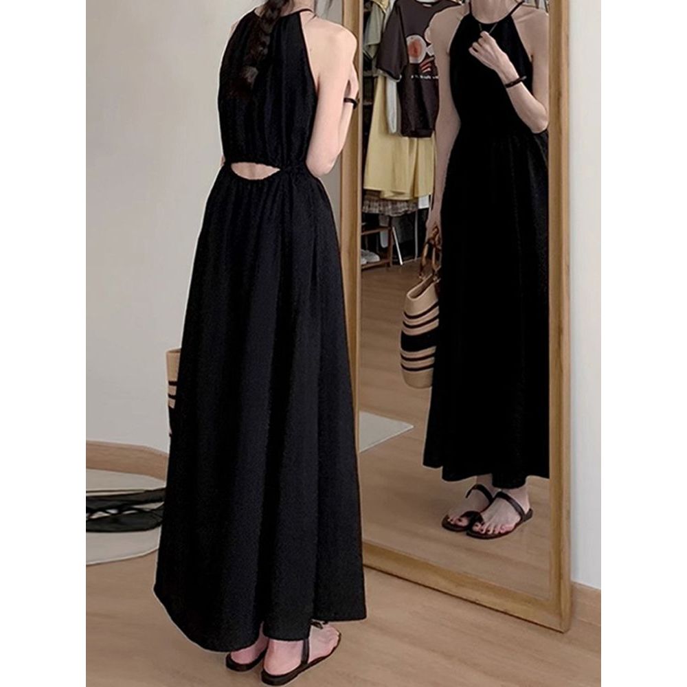 เชือกแขวนคอ คอสัมผัสเอวชายหาดวันหยุดสไตล์ชุดผู้หญิงฤดูร้อนเอวแคบ ผอมลง ดูแขนกุดกระโปรงยาว 305 RFMO