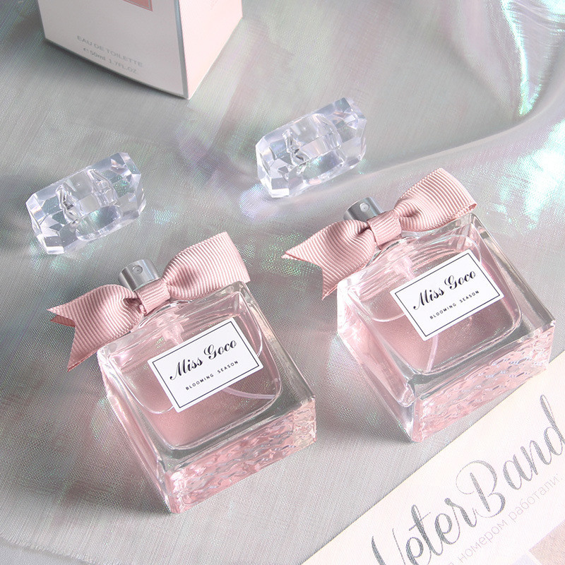 น้ำหอมผู้หญิง 50ML น้ำหอมติดทนนาน กลิ่นดอกไม้ผลไม้ หอมหวานสดชื่น น้ำหอมพกพา ใช้ทุกวัน ของขวัญผู้หญิง