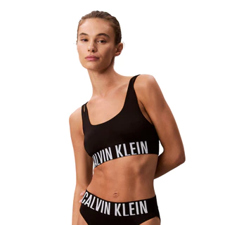 CALVIN KLEIN เสื้อชั้นในผู้หญิงแบบตะขอหลัง Intense Power Microfiber Cooling รุ่น QF8478AD UB1-สีดำ