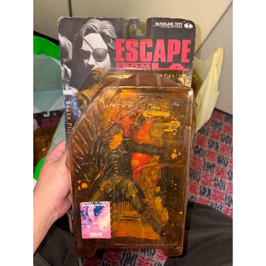 McFarlane Movie 3 Snake Head Escapes Out of LA 20cm Movable Toy ลดราคา 20 Years Over 20 Years The Bo