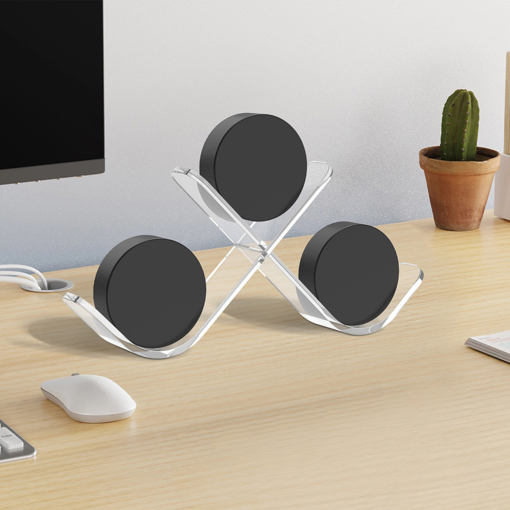 ขาตั้งโชว์ hockey puck แบบโปร่งใส สามารถใส่ puck ได้ 3 อัน ทำจากอะคริลิค ป้องกันน้ำได้