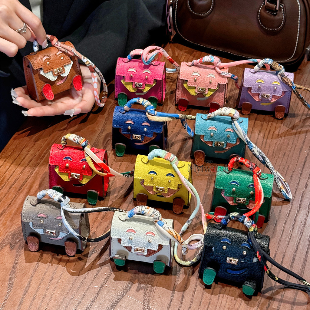 Chic การ์ตูนมินิกระเป๋าหนังสําหรับ Apple AirPods 1 2 3rd 4rd Pro 2 สีทึบอเนกประสงค์ตกแต่งกระเป๋าเป้สะพายหลังจี้มัลติฟังก์ชั่น Universal Headphon