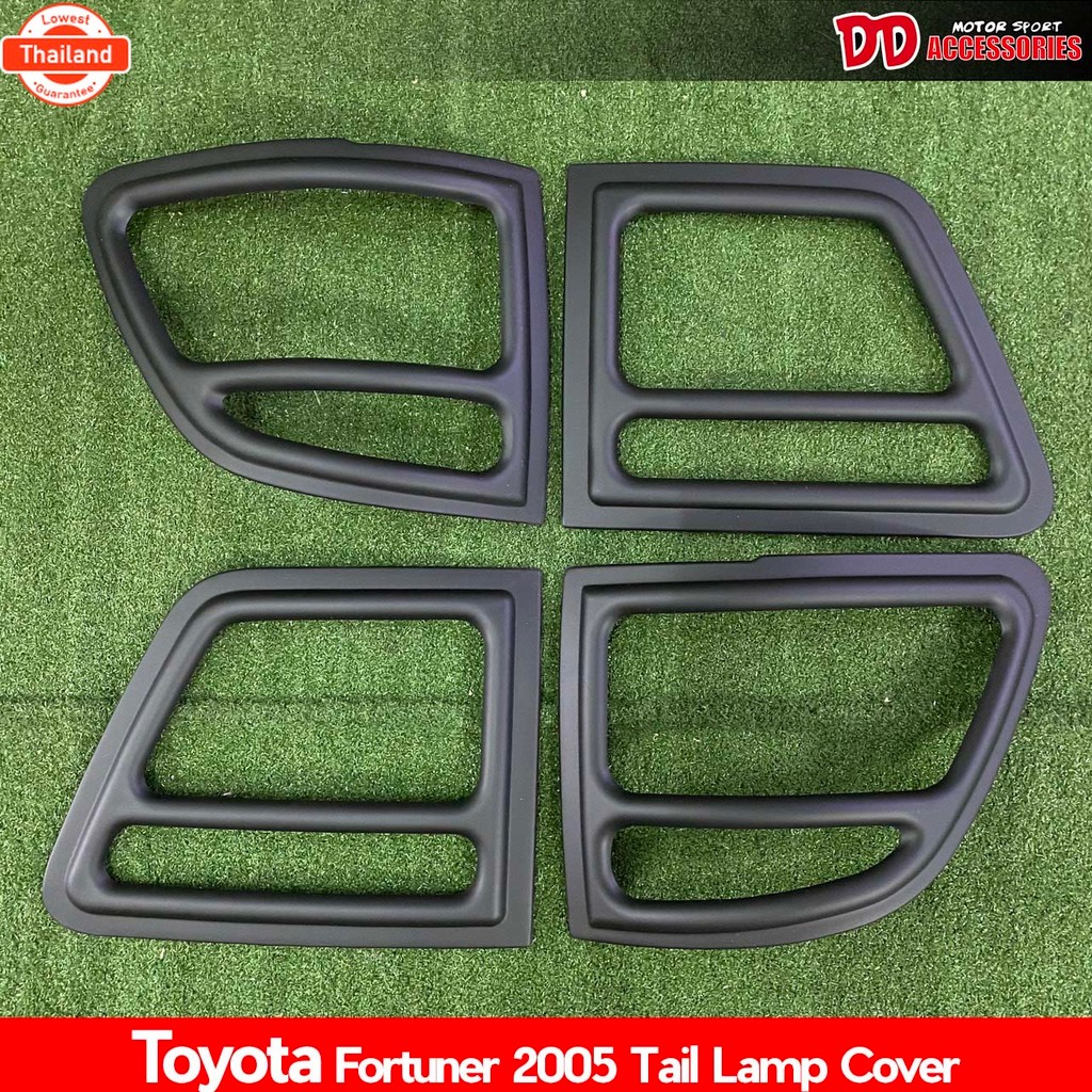 ครอไฟท้าย fortuner 2005 2006 2007 208 สีดำด้าน โฉมแรก ไม่แน่ใจรุ่นสอถามรุ่นก่อนได้นะครั