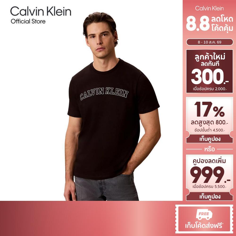 CALVIN KLEIN เสื้อยืดคอกลมแขนสั้นผู้ชาย Varsity Logo Graphic ทรง Regular รุ่น 40EM882 UB1-สีดำ
