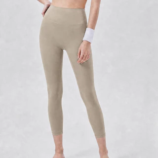 AirActive SeamFree Flow 7/8 Leggings กางเกงเลกกิ้ง 7 ส่วนสำหรับผู้หญิง ดีไซน์ไร้รอยต่อ เนื้อผ้าแนบเนื้อ กระชับพอดีตัว พร้อมกระเป๋าหลังแบบซ่อน สำหรับโยคะและวิ่ง
