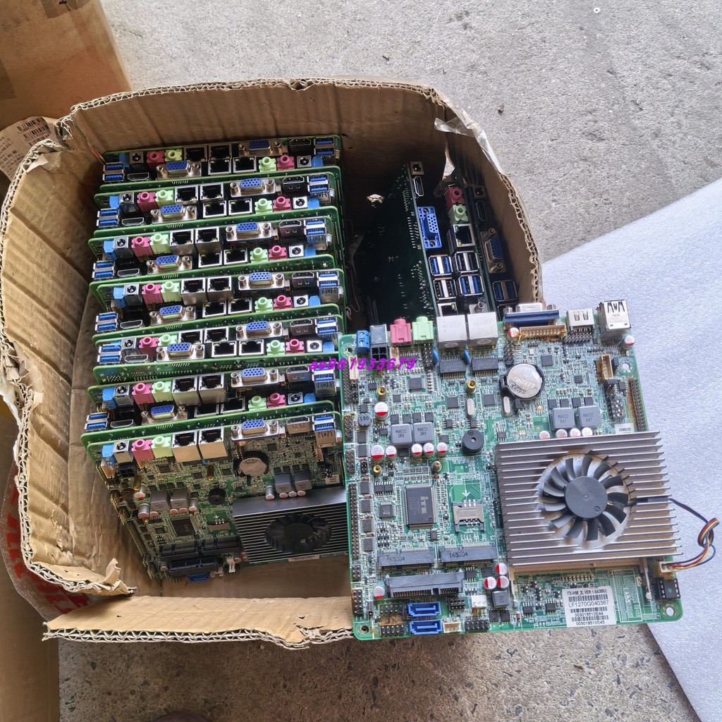 การวิจัยการควบคุมอุตสาหกรรม ITX-H98-2L VER: 1.5 (4300U) CPU แบบบูรณาการ Dual Gigabit Network Port เม