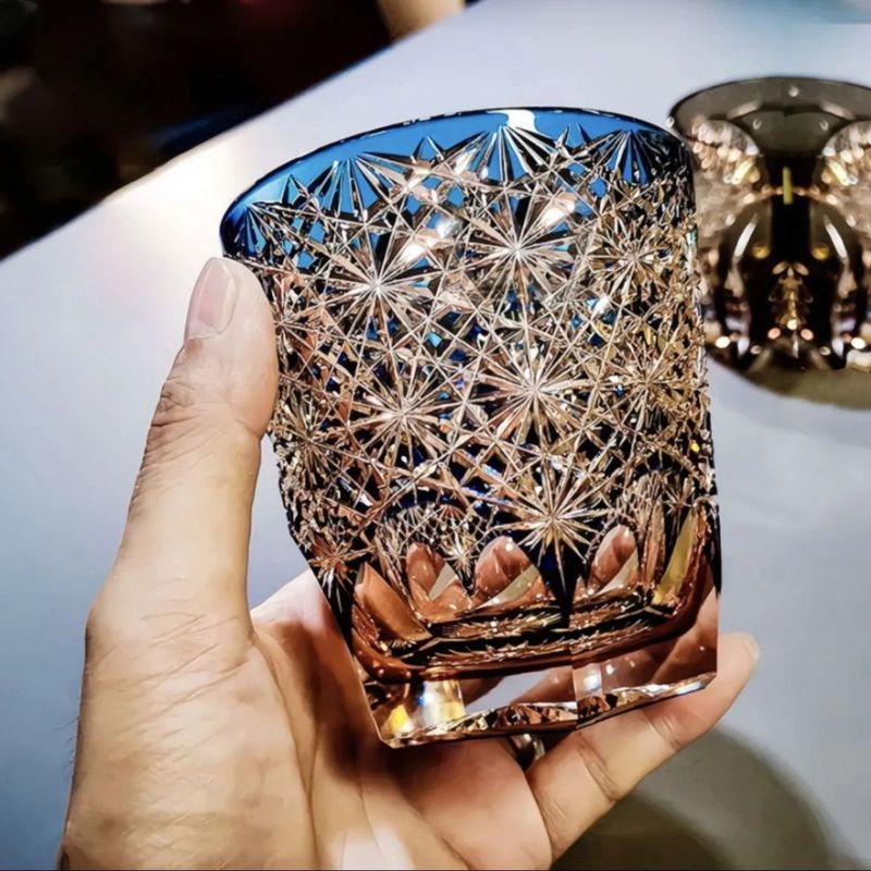 Edo Kiriko Blue Daisy Glass แก้วไวน์ทําด้วยมือแก้วคริสตัลแก้ววิสกี้แก้วมูลค่าสูงในครัวเรือน