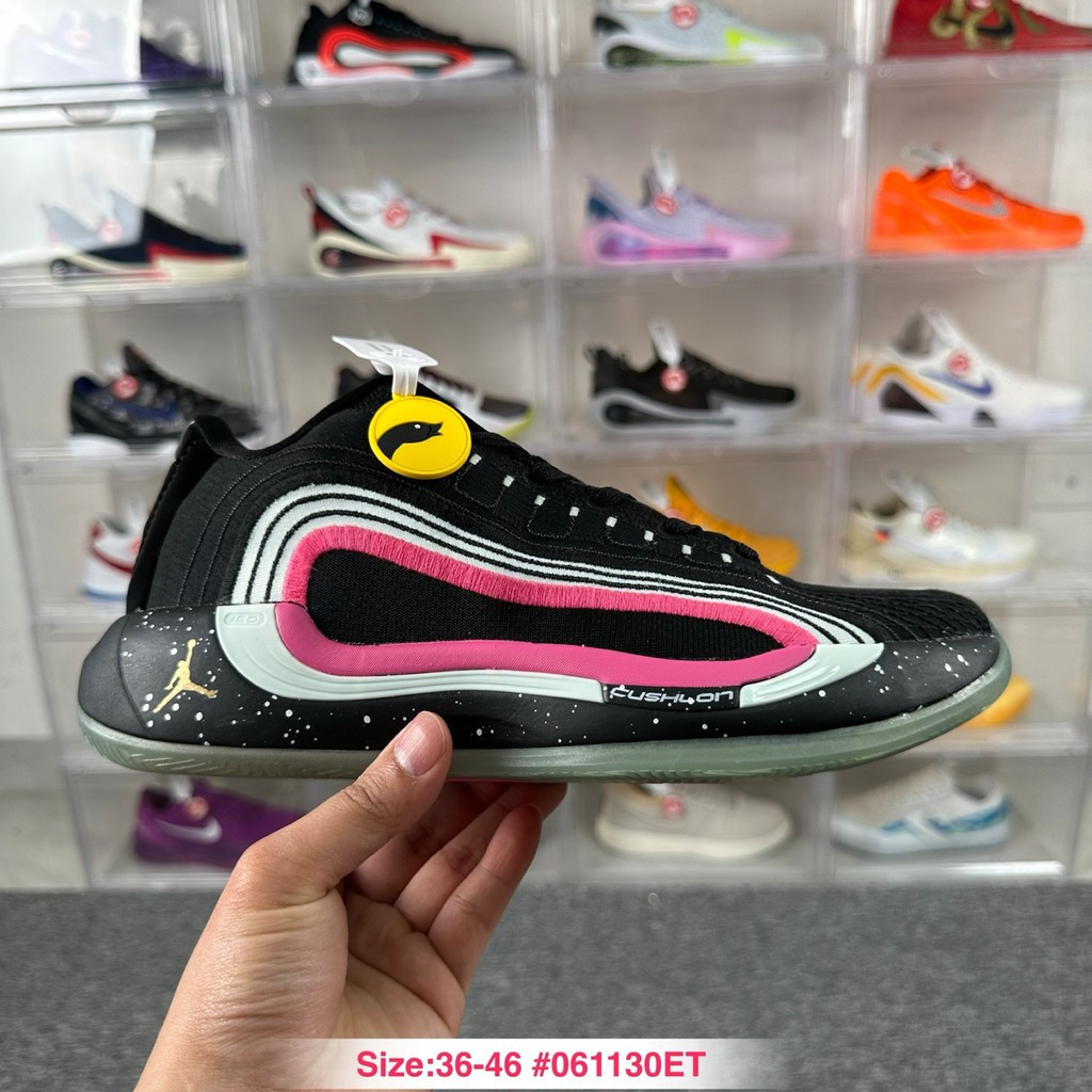 Luka 4 รองเท้าบาสเก็ตบอลลําลอง รุ่นที่ 4