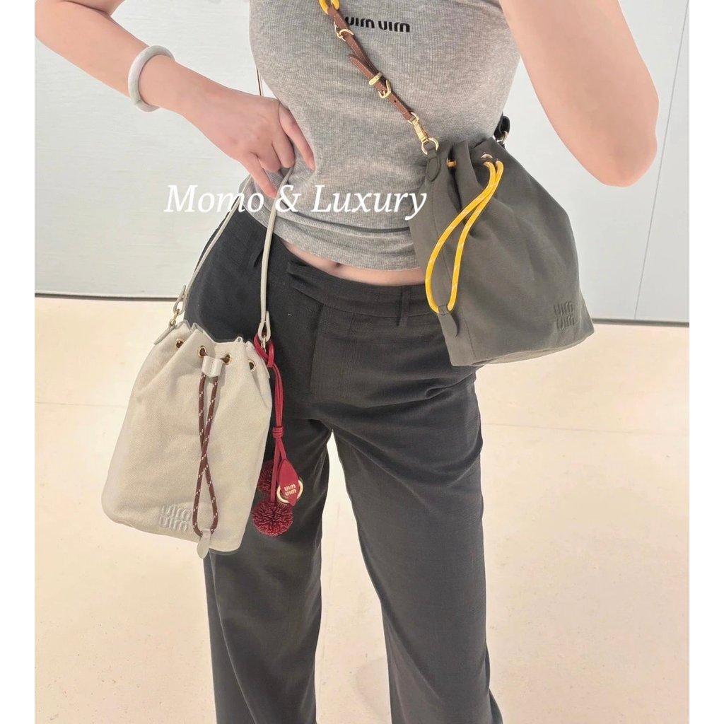 MIUMIU Mumu กระเป๋าถือ Messenger Bag
