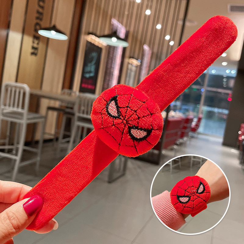 สร้อยข้อมือและแหวนผม ธีมSpider-Man สำหรับคนชอบสไตล์Mori