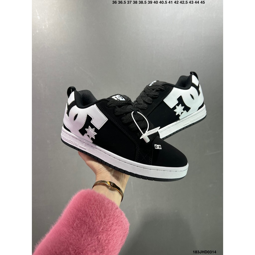 ✅DC Shoes Court Graffik รองเท้าขนมปังอินเทรนด์กันลื่นและทนทานรองเท้าบอร์ดต่ํา