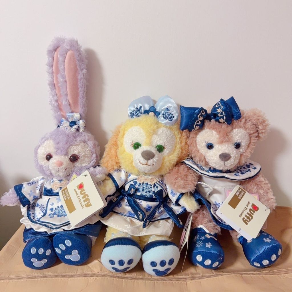 Shanghai Disney 2025 Blue White Porcelain Series Cake Star Dew Rose Rose Plush Doll
