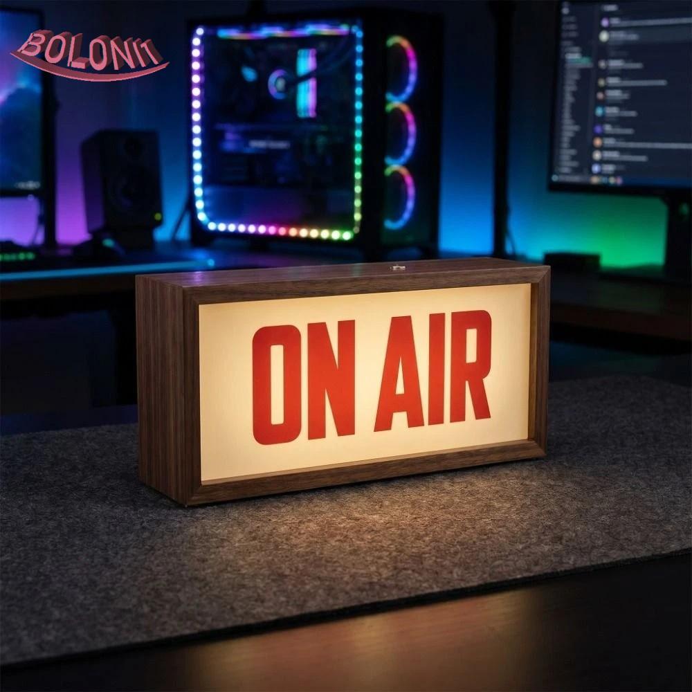 ป้าย BO ON AIR, กล่องไฟ LED ออกอากาศติดผนัง, ปลั๊ก ROADCAST USB ใน Light Up Design Desk Mount Illumi