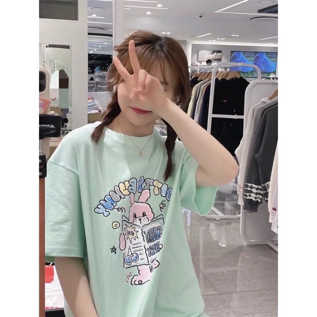 เสื้อยืดแขนสั้นผู้หญิง สไตล์.krish ลายพิมพ์กระต่ายทั่วตัวเสื้อ เหมาะสำหรับฤดูใบไม้ผลิและฤดูร้อนปี 20