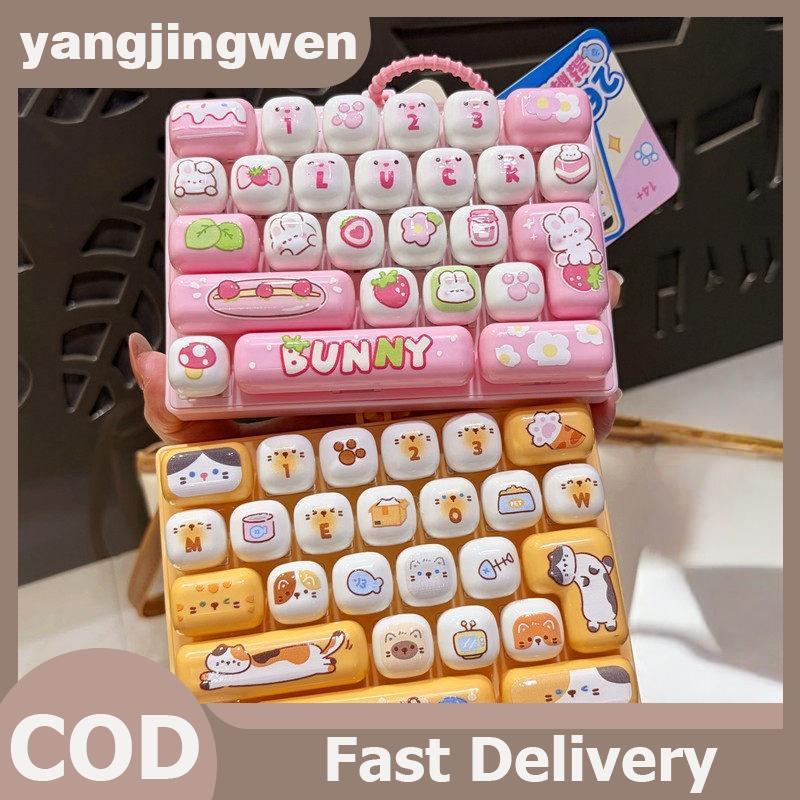 YANGWEN 26 คีย์แป้นพิมพ์บรรเทาความเครียดน่ารัก Creative Mechanical Sensory Fidget ของเล่นสําหรับเด็กวัยรุ่นใช้เวลาในโรงเรียน