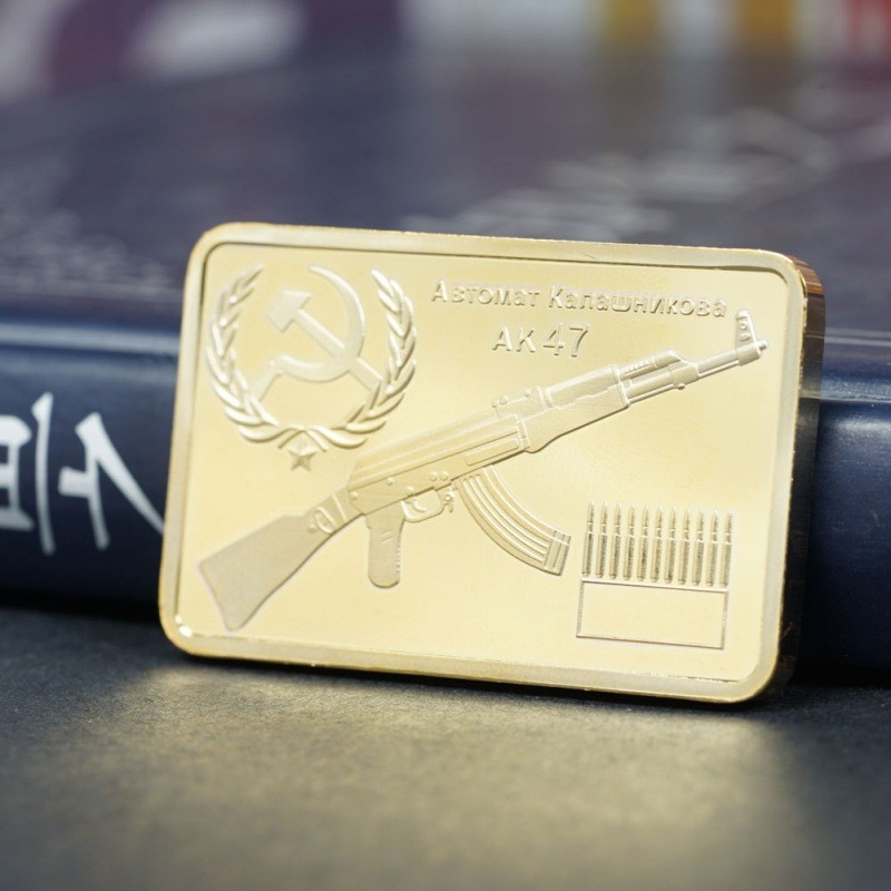 รัสเซีย AK47 ของที่ระลึกสร้างสรรค์ของขวัญเล็กๆ Kalashnikov เหรียญที่ระลึก Gold-Plated Bar ตกแต่งของเ
