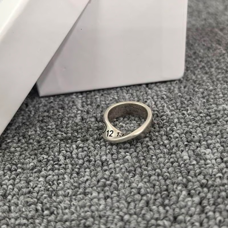 แหวน แหวนผู้ชาย Froid Tieren Digital Twisted Retro Distressed Silver Ring Mobius Unique Niche Design