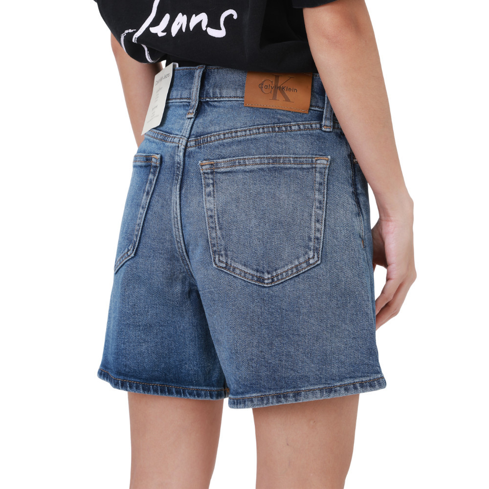CALVIN KLEIN شورت جينز نسائي بخصر عالٍ A-Line — صورة 6