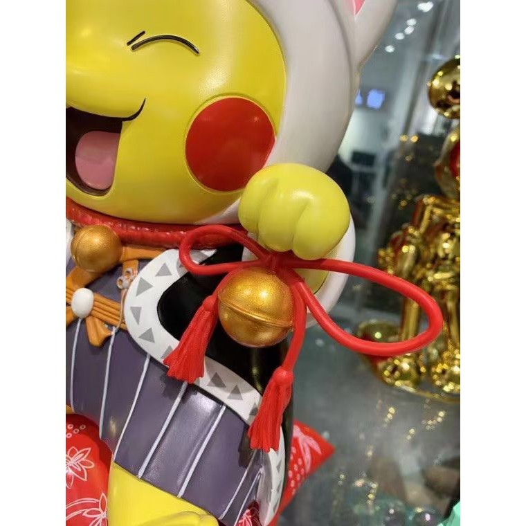 Pokémon Pokémon Pikachu Doll Million Liang Lucky Cat อินเทรนด์เล่นกล่องปริศนารูปจํากัดของขวัญพร้อมสต