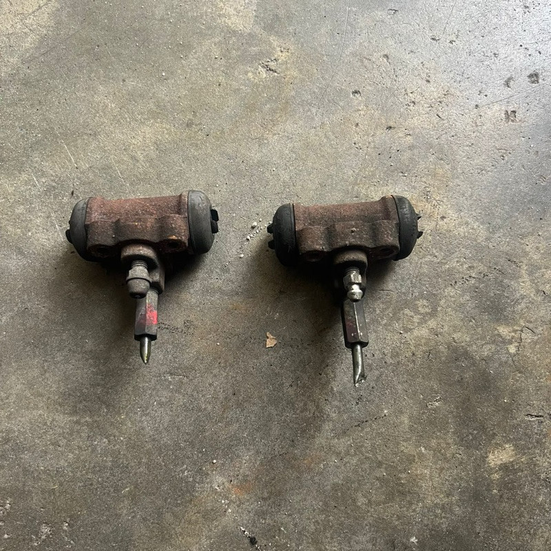 Suzuki Swift ZC11S ZC21S ปั้มเบรคหลังกระบอกหลังนําเข้าจากญี่ปุ่นใช้แล้ว