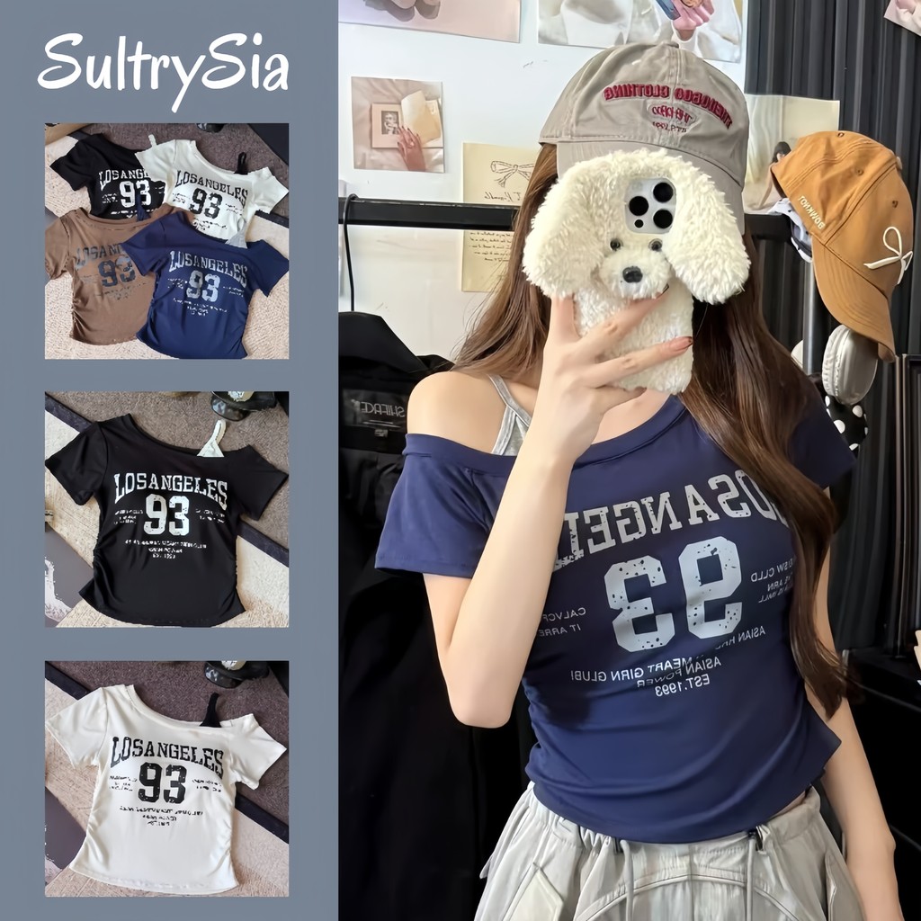 SultrySia ผู้หญิงเสื้อไหล่เดียว เสื้อแขนสั้นเปิดไหล่คาวาอี้ ดีเทลสกีนตัวหนังสืดเท่ๆ เสริมฟองน้ำ "FY722"