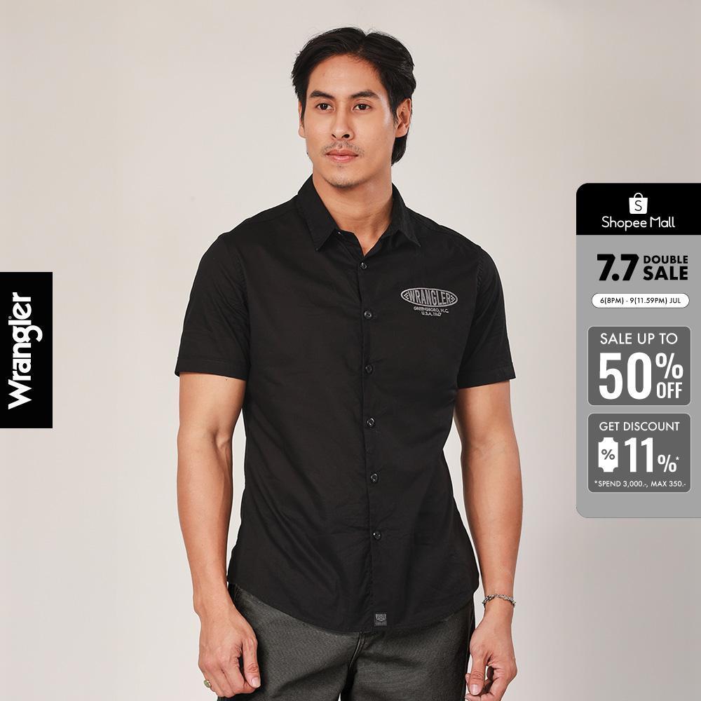 WRANGLER เสื้อเชิ้ตแขนสั้นผู้ชาย คอลเลคชั่น Biker Look รุ่น WR F425MSHSN26 สีดำ