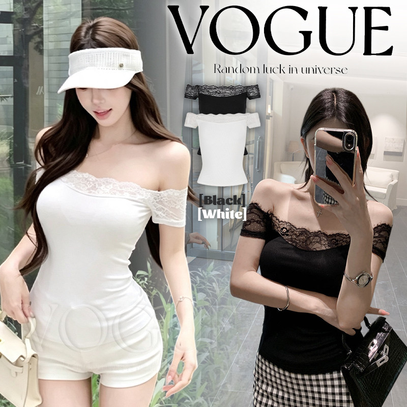 Vogue🌟พร้อมส่ง🌟 เสื้อยืดเปิดไหล่สำหรับผู้หญิง ดีเทลขอบลูกไม้ให้ลุคหวานซ่อนเปรี้ยว ใส่ได้ทุกวันมีฟองน้ำในตัว (FY8520)