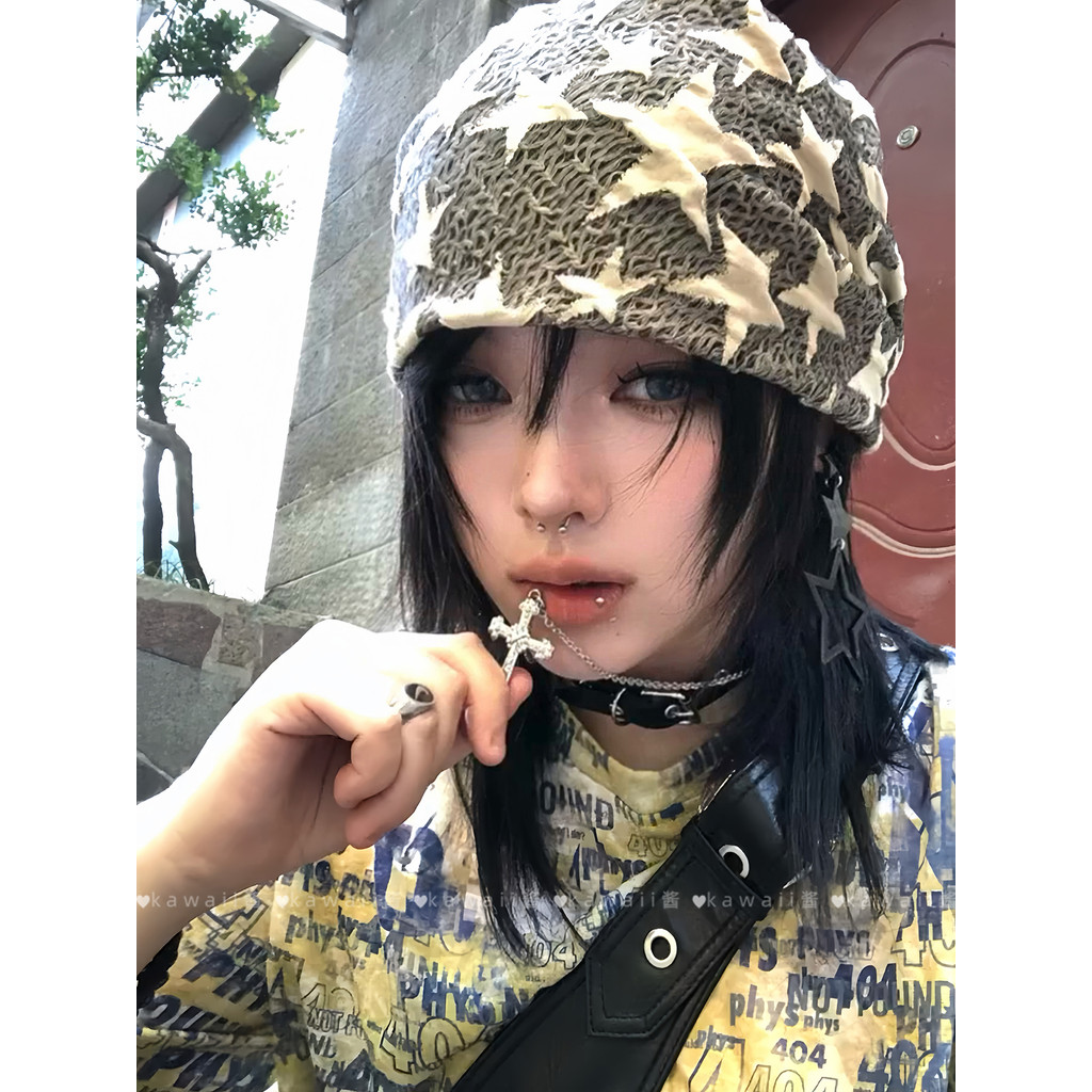 Lucky Star Millennium Hot Girl Retro Headscarf Asian Culture Hip Hop อินเทรนด์ Cool Square ผ้าพันคอ 