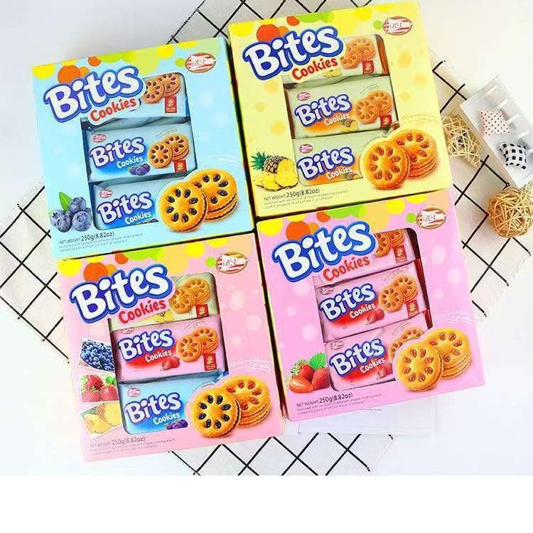 2025 Casual Snacks Bites Exclusive Jam Sandwich Biscuits 250g 16 กล่อง 1016