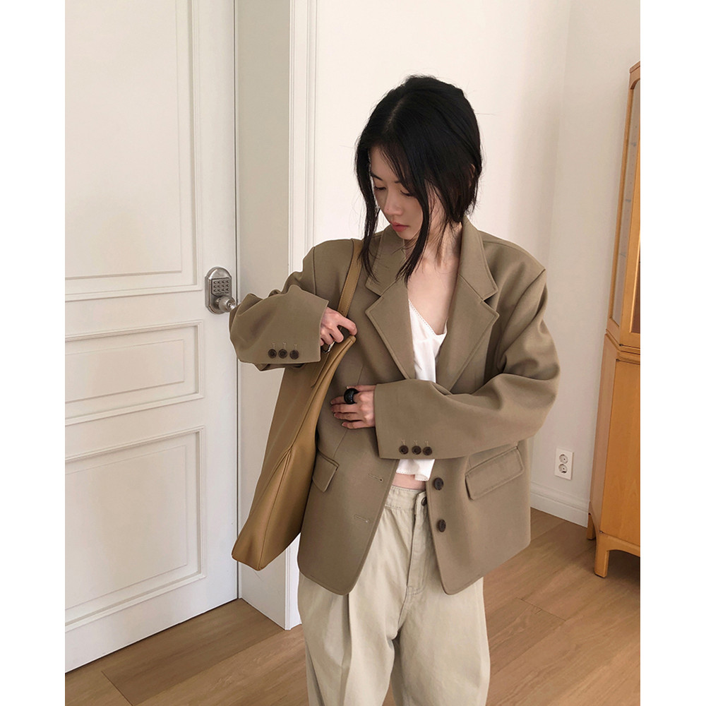 C&M Korean High-end Style Khaki Single-lined Stylish Blazer Short Suit Jacket