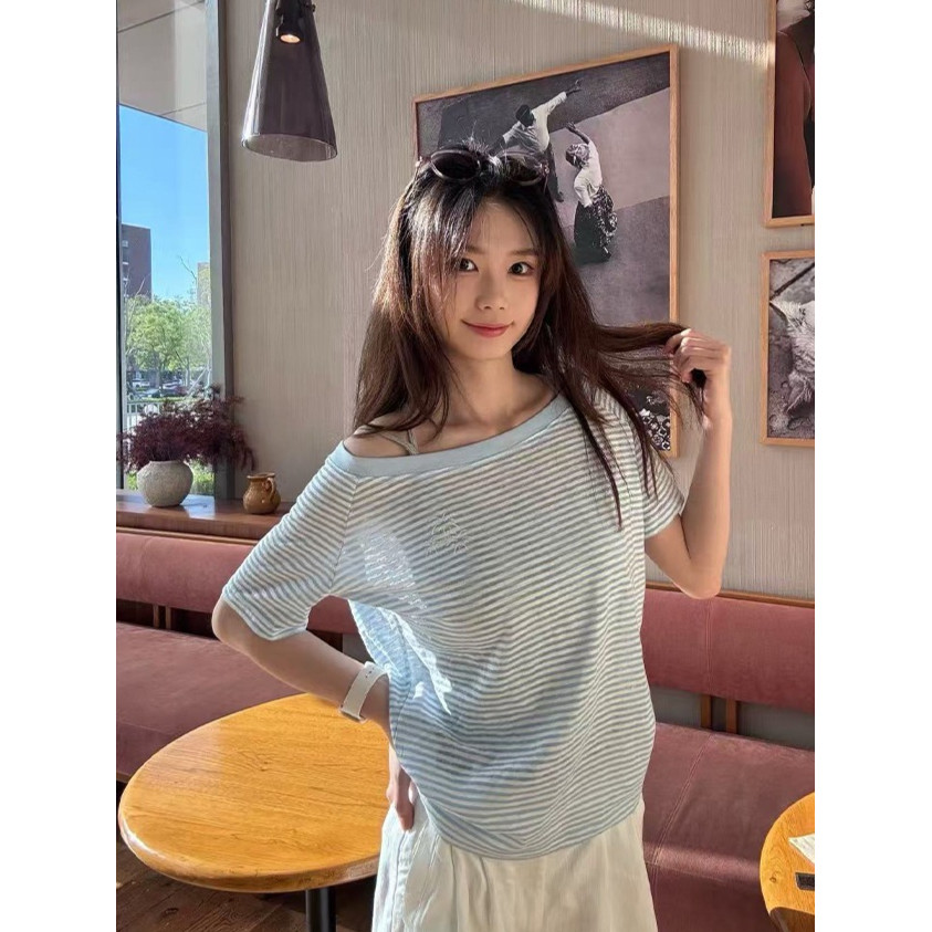 <Moss Queen> เสื้อยืดแขนสั้นลําลองทรงหลวมลายทางเรียบง่าย